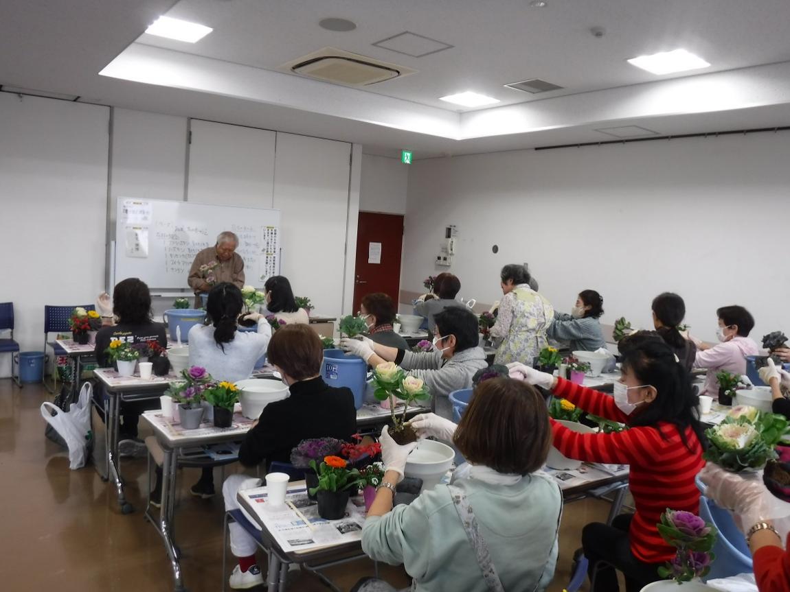 講習会の様子(桜丘区民センター)
