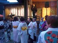 祭りの様子の写真1