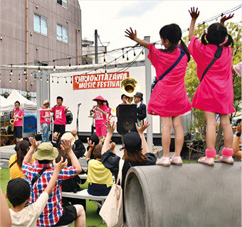 第32回下北沢音楽祭の屋外ライブ（7月8日開催）