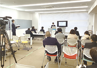 中学生が夢のある研究発表を行います
