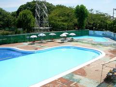 玉川野毛町公園プール