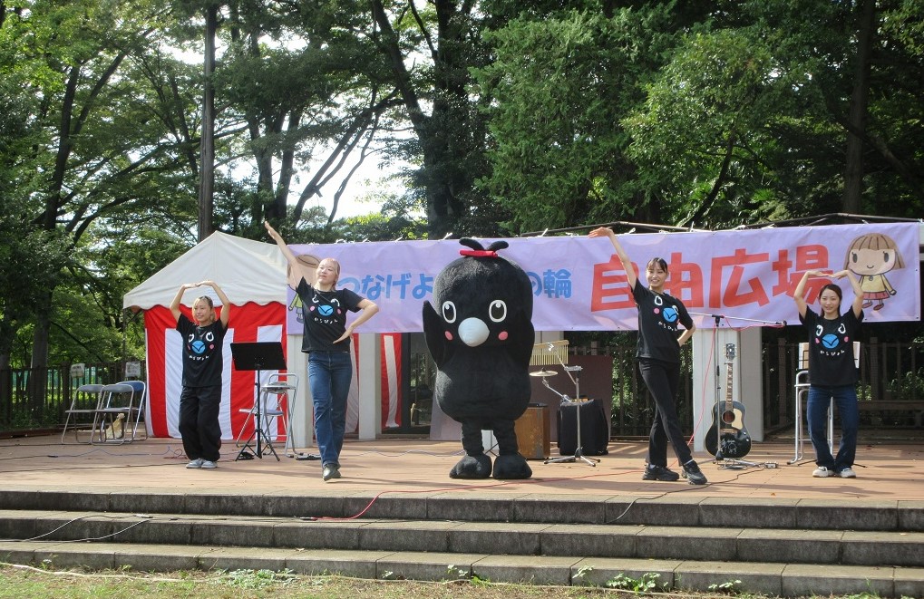 からぴょんダンス（自由広場）
