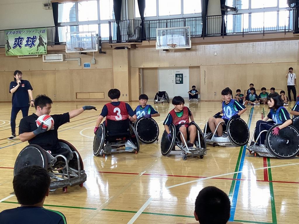 車いすラグビー体験授業