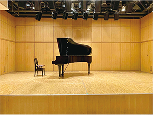 上用賀アートホール