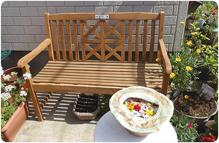 北烏山7丁目 子ども食堂のベンチの設置の写真