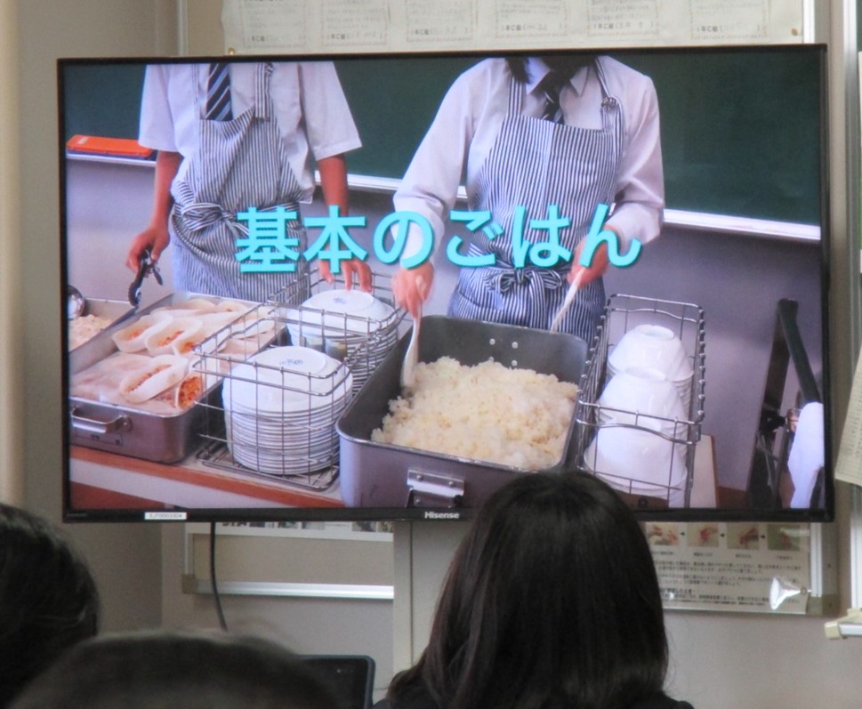 上手な配膳の紹介動画