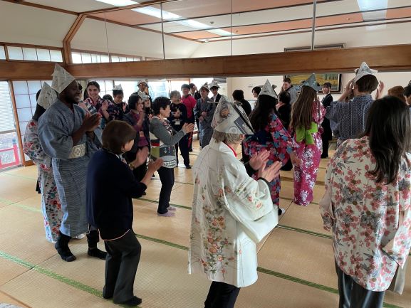 高齢者クラブとの日本文化交流