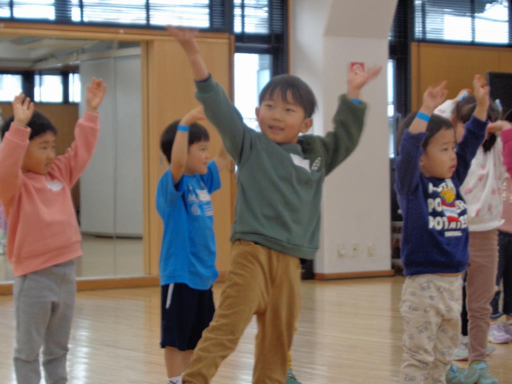 歌とダンスを楽しもう