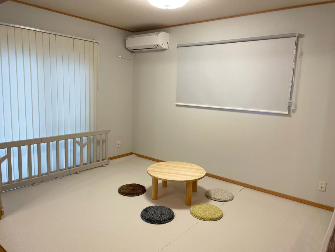 ひろば内2