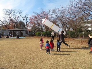 大きなロケット飛んでいけ