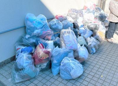 中里小学校古着古布回収の様子