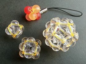 ビーズで作る正多面体ストラップのイメージ写真