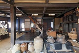 旧城田家住宅主屋2階があるみせ部分