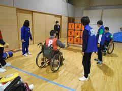 スポーツをしている人