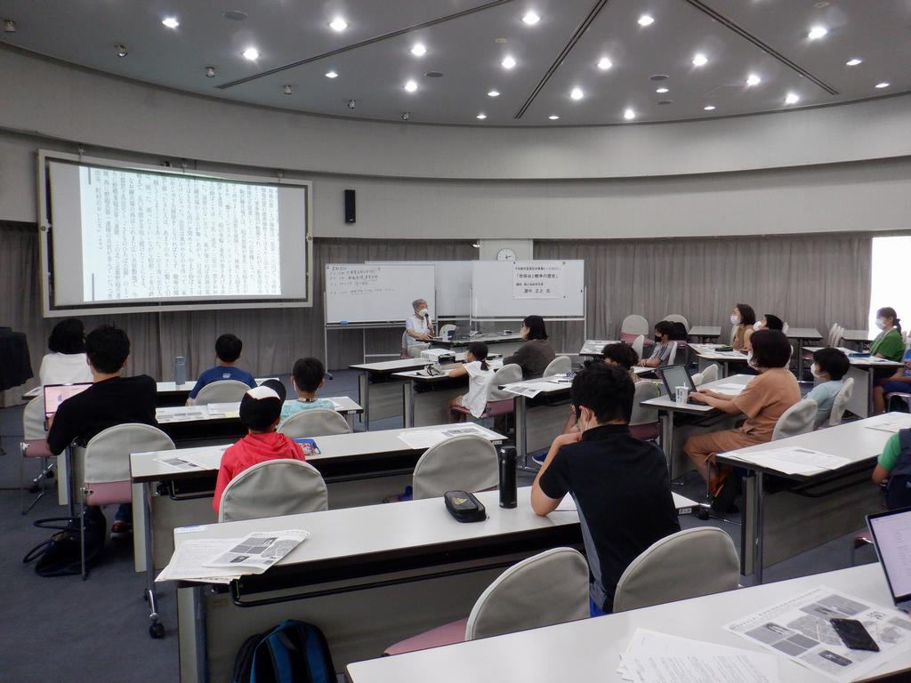 令和4年7月20日 郷土地誌研究家濵中先生による講演の様子1