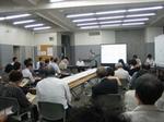 懇談会の様子の写真
