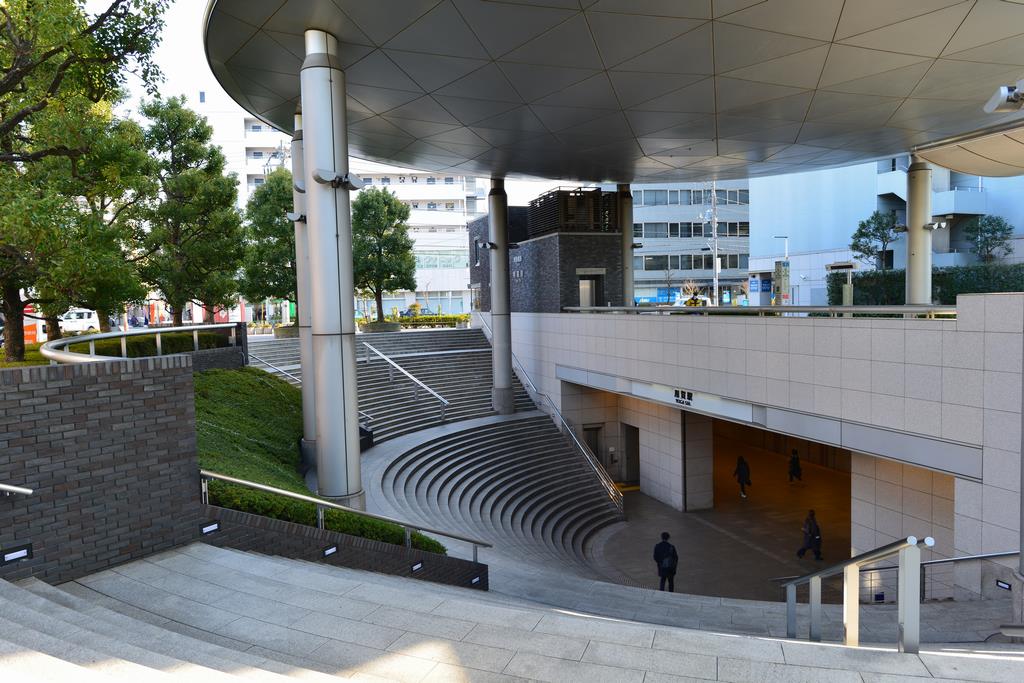 用賀駅前