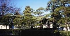 等々力駅近くの寺社かいわい
