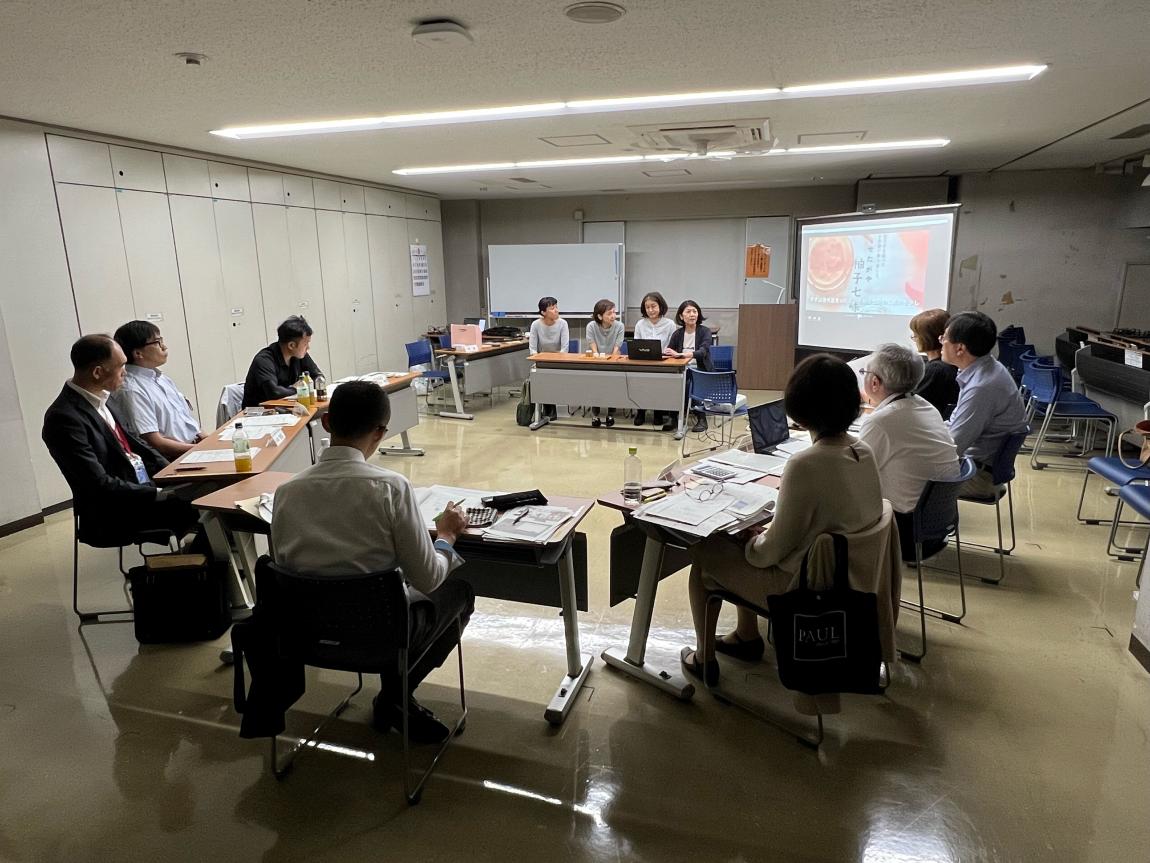 審査会の様子