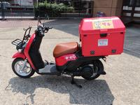 郵便バイク写真