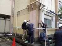 応急危険度判定演習を二子玉川分庁舎にて行う様子