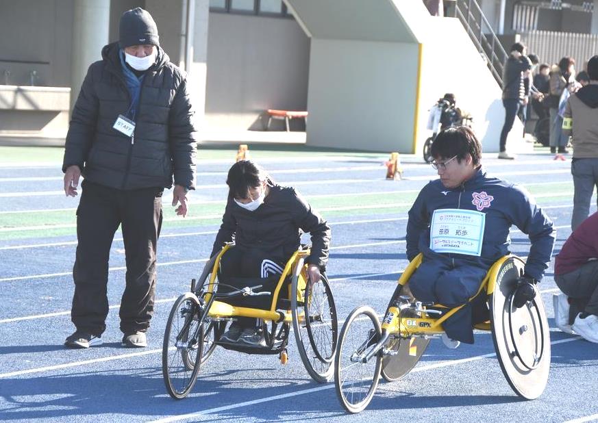 車いすレーサー体験の様子