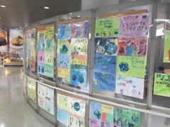ポスター展の展示風景2