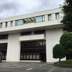 烏山出張所（烏山区民センター1階）外観