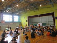 講師折り方指導の風景　2023年6月24日