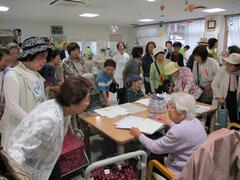 赤十字関連施設見学会の様子